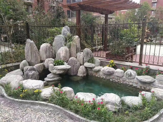 上海济南别墅庭院假山鱼池